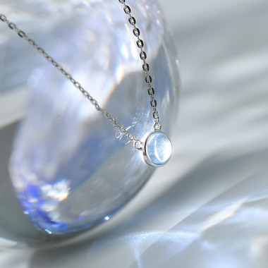 MOONSTONE CHOKER NECKLACE - ETHEREAL LIGHT